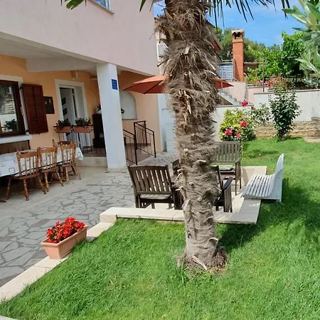 Διαμέρισμα Dany Mare Ρόβινι